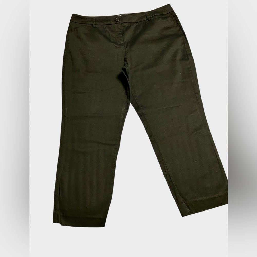 New York & Company Black Capri Pants – Size 12